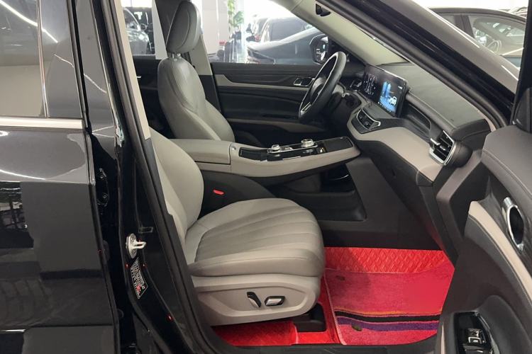 Used Ford Equator 2023 EcoBoost 225 Platinum Edition 7-Seater (2/3/2) Right Front Seat