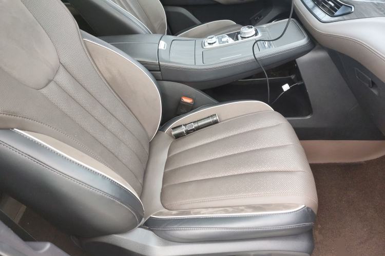 Used Ford Equator 2023 EcoBoost 225 Premier 7-Seater (2/3/2) Right Front Seat