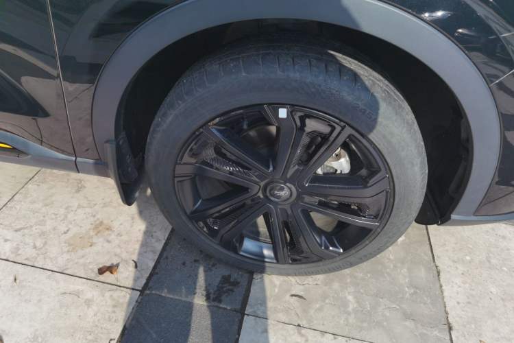 Used Ford Equator 2023 EcoBoost 225 Obsidian Orange Edition Prestige 7-Seater (2/2/3) Right Front Wheel Hub