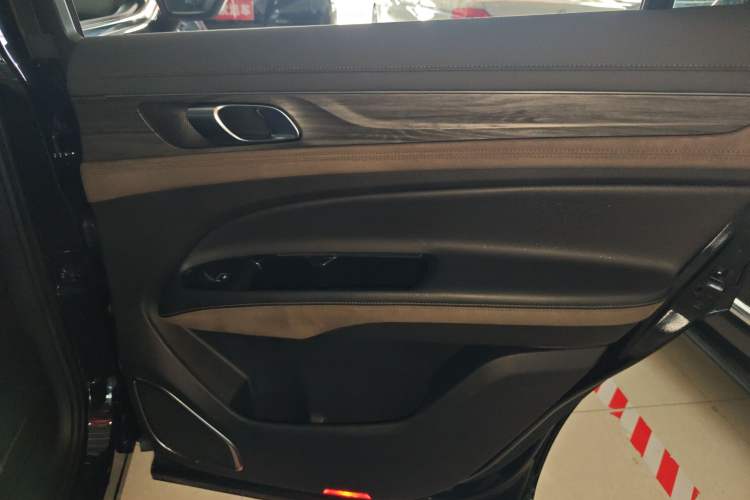 Used Ford Equator 2023 EcoBoost 225 Premier 7-Seater (2/2/3) Right Rear Door Interior