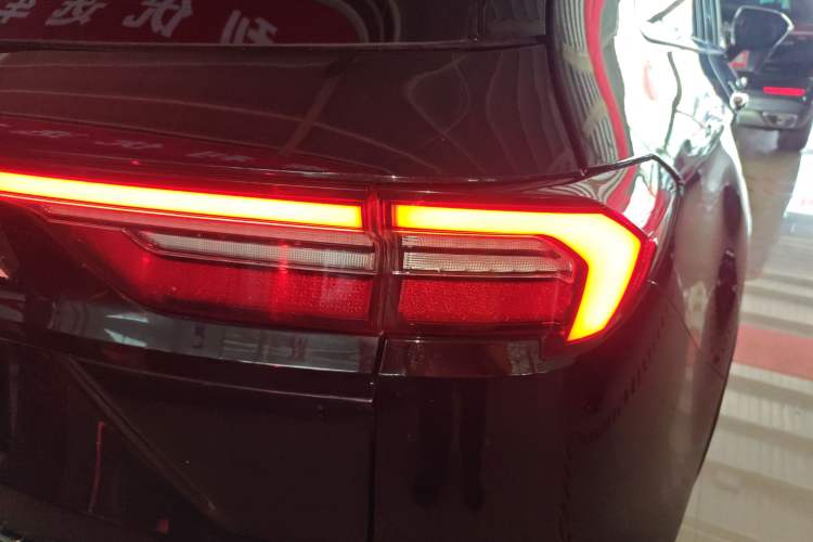 Used Ford Equator 2023 EcoBoost 225 Premier 7-Seater (2/2/3) Right Rear Taillight