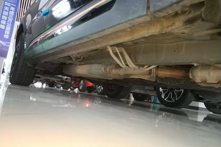 Used Ford Equator 2023 EcoBoost 225 Obsidian Orange Edition Prestige 7-Seater (2/2/3) Right Side Sill