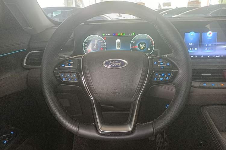 Used Ford Equator 2023 EcoBoost 225 Premier 7-Seater (2/2/3) Steering Wheel