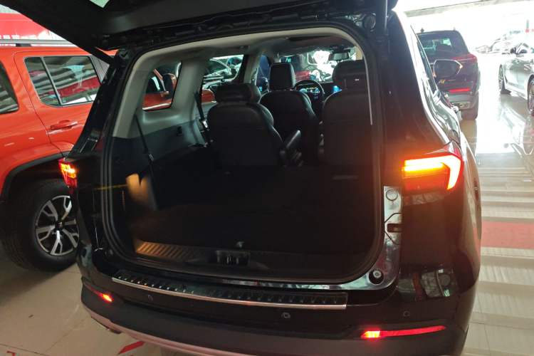 Used Ford Equator 2023 EcoBoost 225 Premier 7-Seater (2/2/3) Trunk