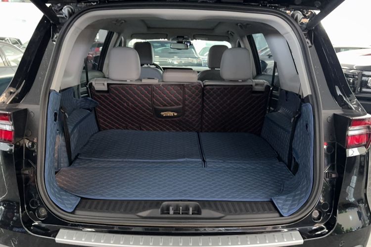 Used Ford Equator 2023 EcoBoost 225 Platinum Edition 7-Seater (2/3/2) Trunk