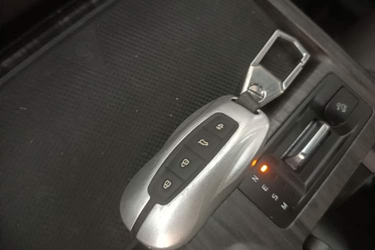 Used Ford Equator 2023 EcoBoost 225 Premier 7-Seater (2/2/3) Vehicle Key