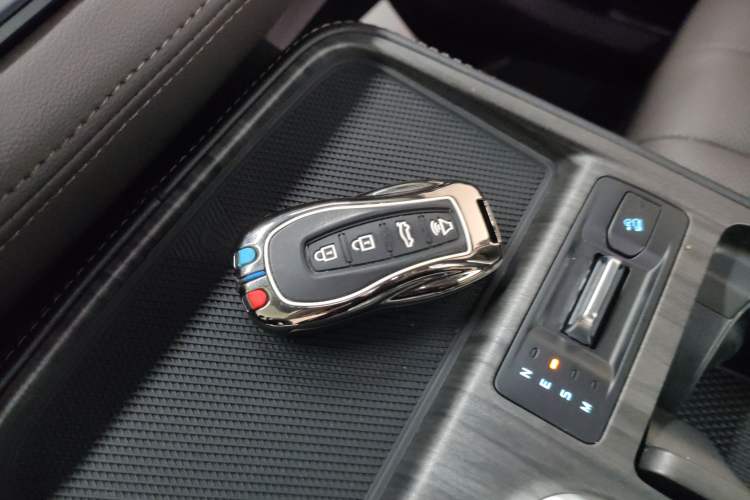 Used Ford Equator 2023 EcoBoost 225 Premier 7-Seater (2/2/3) Vehicle Key