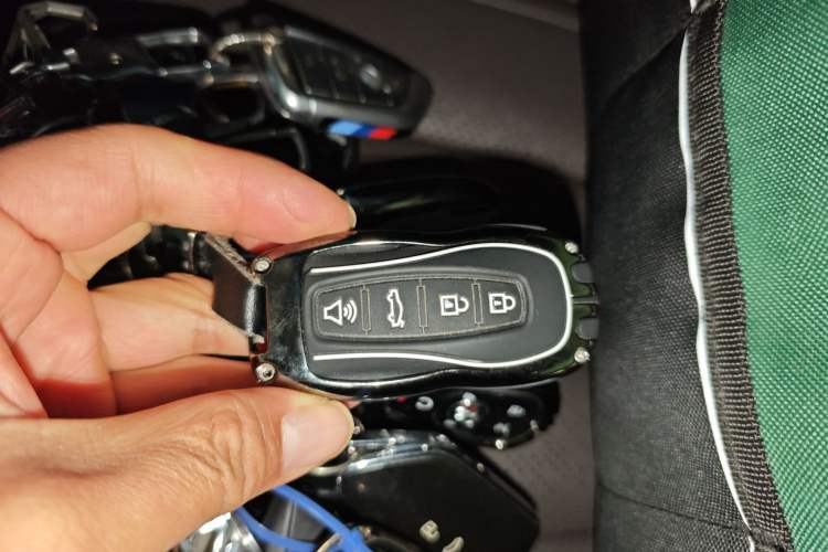 Used Ford Equator 2023 EcoBoost 225 Premier 7-Seater (2/2/3) Vehicle Key