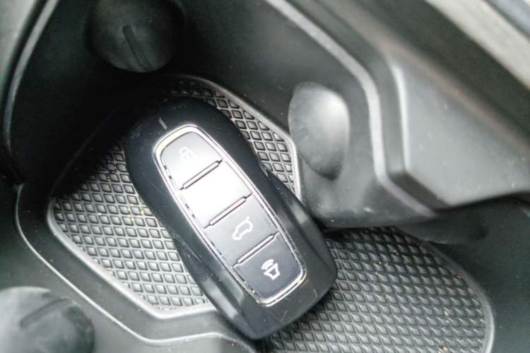 Used Ford Equator 2023 EcoBoost 225 Premier PLUS 7-Seater (2/2/3) Vehicle Key