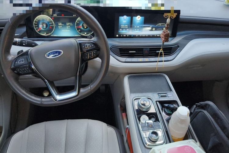 Used Ford Equator 2023 EcoBoost 225 Premier 7-Seater (2/2/3) Center Console