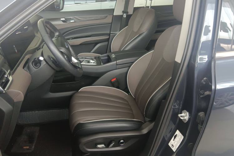Used Ford Equator 2023 EcoBoost 225 Premier 7-Seater (2/2/3) Left Front Seat