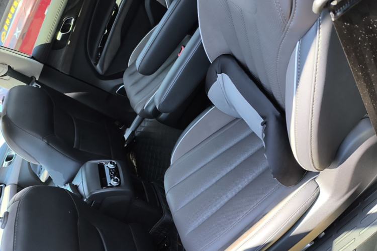 Used Ford Equator 2023 EcoBoost 225 Premier PLUS 7-Seater (2/2/3) Left Rear Seat