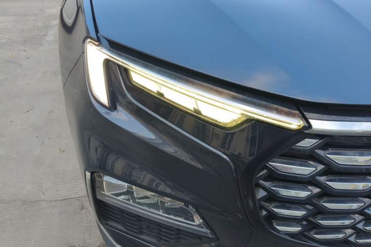 Used Ford Equator 2023 EcoBoost 225 Premier 7-Seater (2/2/3) Right Front Headlight