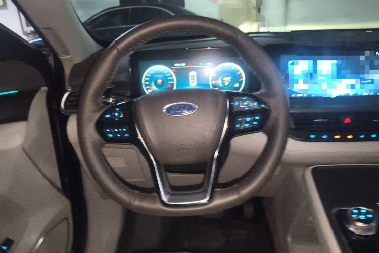 Used Ford Equator 2023 EcoBoost 225 Premier 7-Seater (2/2/3) Steering Wheel