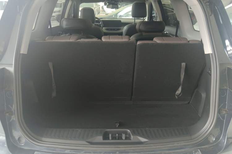 Used Ford Equator 2023 EcoBoost 225 Premier 7-Seater (2/2/3) Trunk