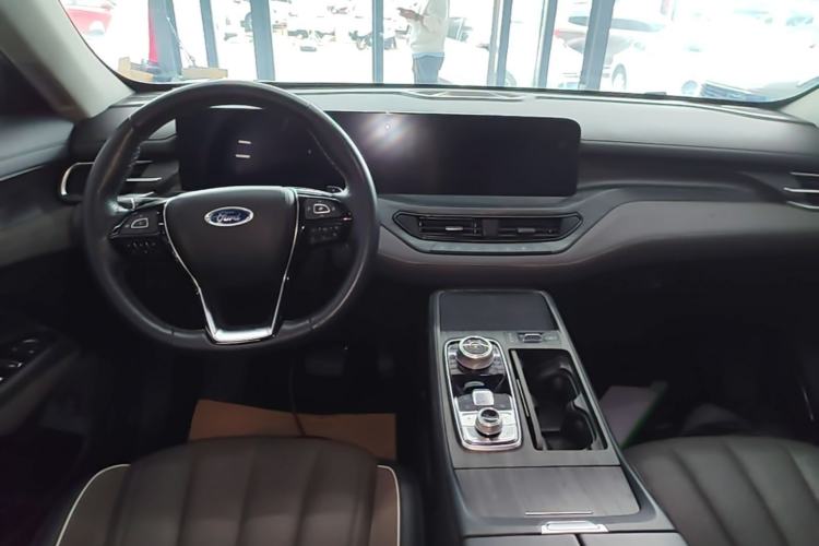 Used Ford Equator 2023 EcoBoost 225 Premier 7-Seater (2/2/3) Center Console