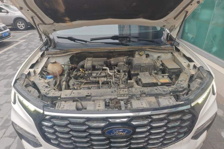 Used Ford Equator 2023 EcoBoost 225 Premier 7-Seater (2/2/3) Engine Bay