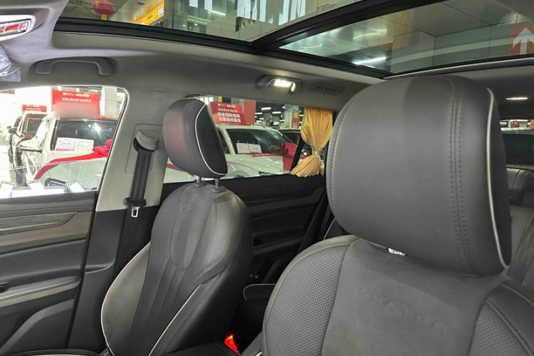Used Ford Equator 2023 EcoBoost 225 Premier 7-Seater (2/3/2) Interior 10