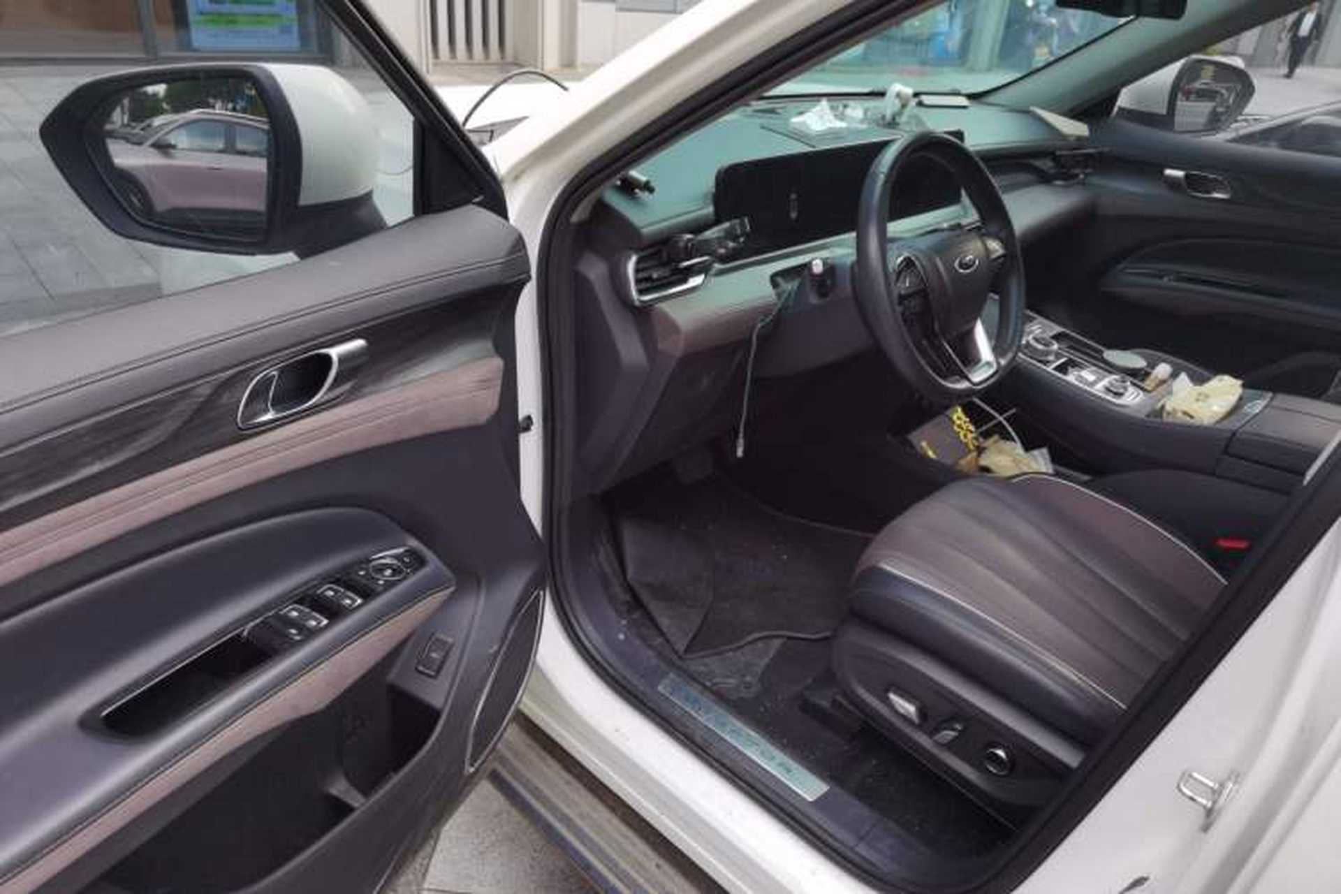 Used Ford Equator 2023 EcoBoost 225 Premier 7-Seater (2/2/3) Interior 3