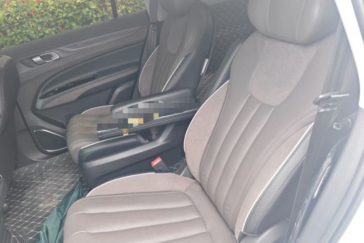 Used Ford Equator 2023 EcoBoost 225 Premier 7-Seater (2/2/3) Interior 4