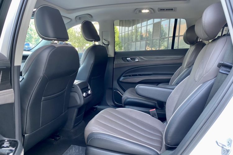Used Ford Equator 2023 EcoBoost 225 Premier 7-Seater (2/2/3) Interior 4