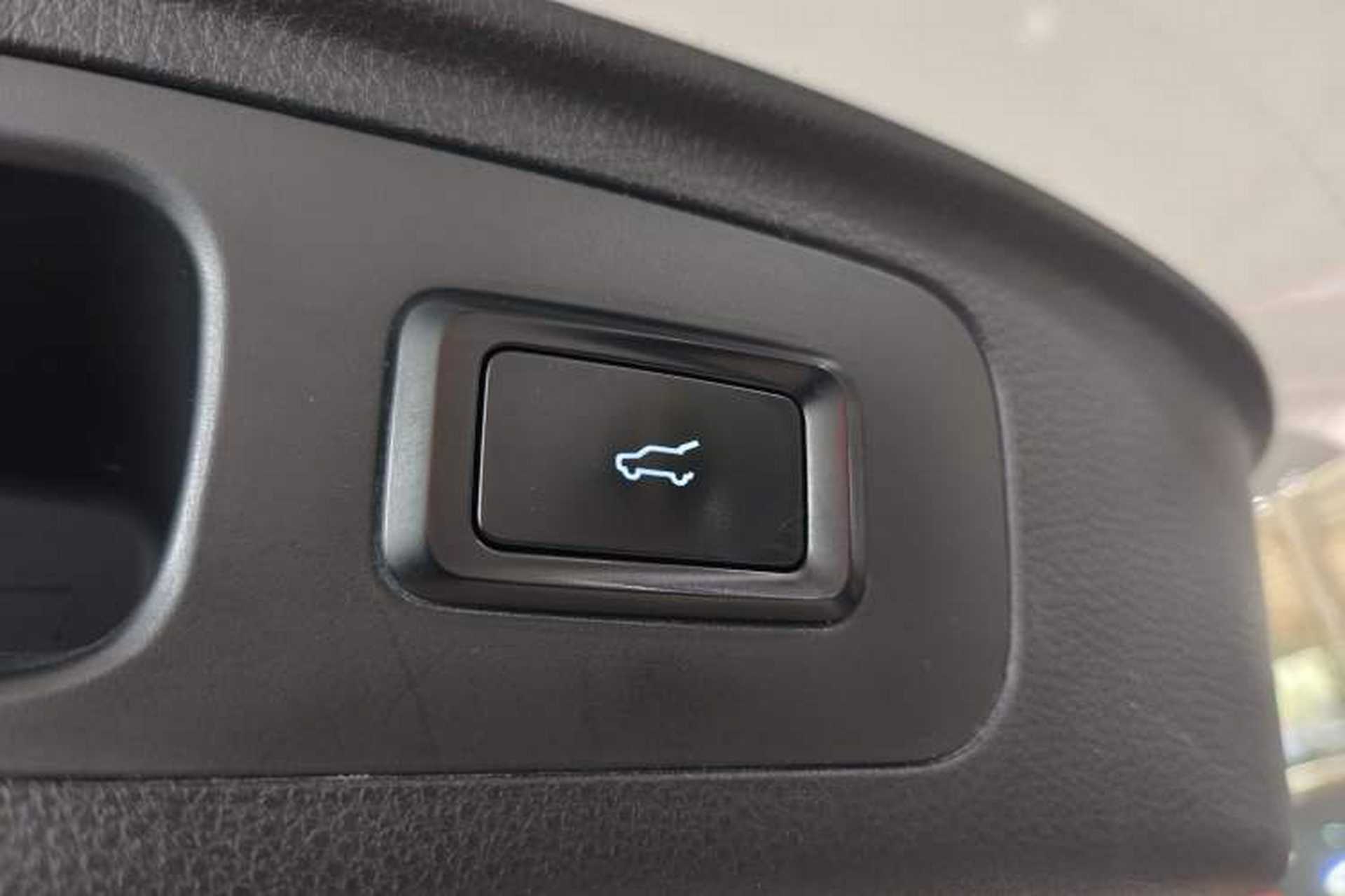 Used Ford Equator 2023 EcoBoost 225 Premier 7-Seater (2/3/2) Interior 6
