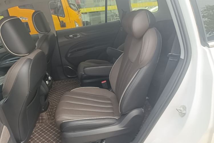 Used Ford Equator 2023 EcoBoost 225 Premier 7-Seater (2/2/3) Left Rear Seat