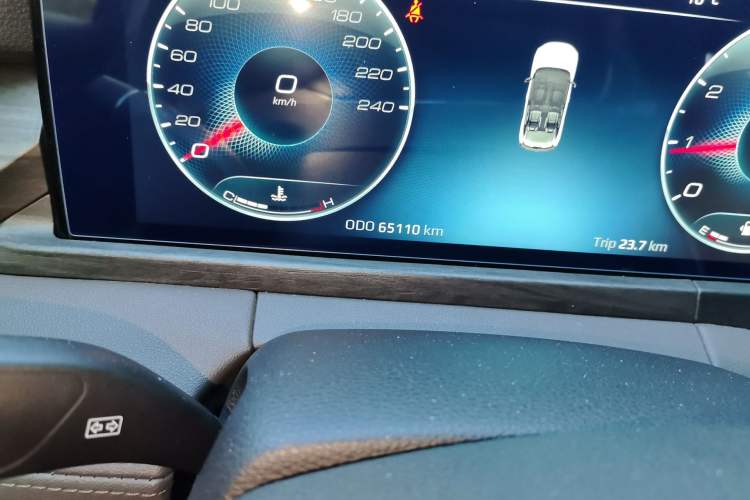 Used Ford Equator 2023 EcoBoost 225 Premier 7-Seater (2/3/2) Odometer Close Up
