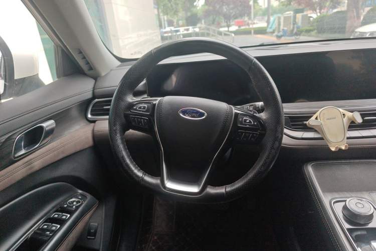 Used Ford Equator 2023 EcoBoost 225 Premier 7-Seater (2/2/3) Steering Wheel