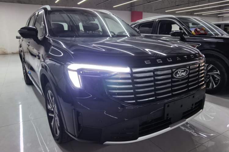 Used Ford Equator New Energy 2025 Platinum Edition Front Right 45 Deg