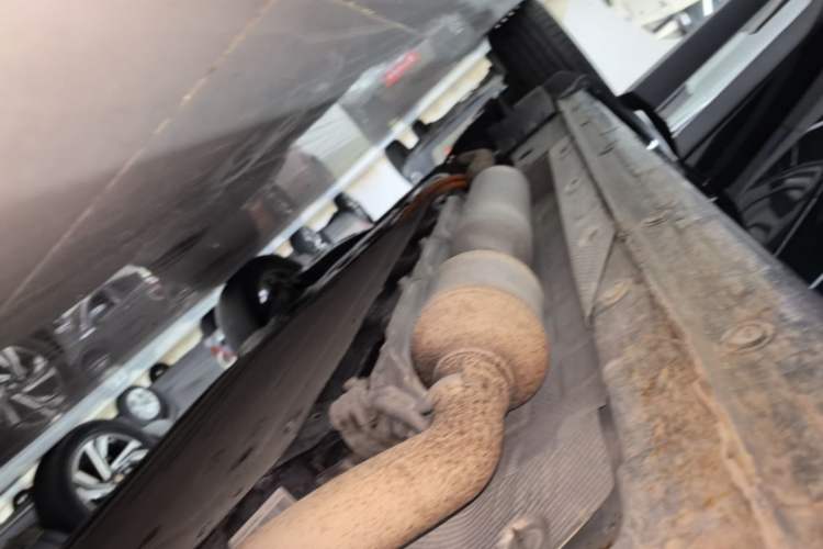 Used Ford Equator New Energy 2025 Platinum Edition Right Side Sill