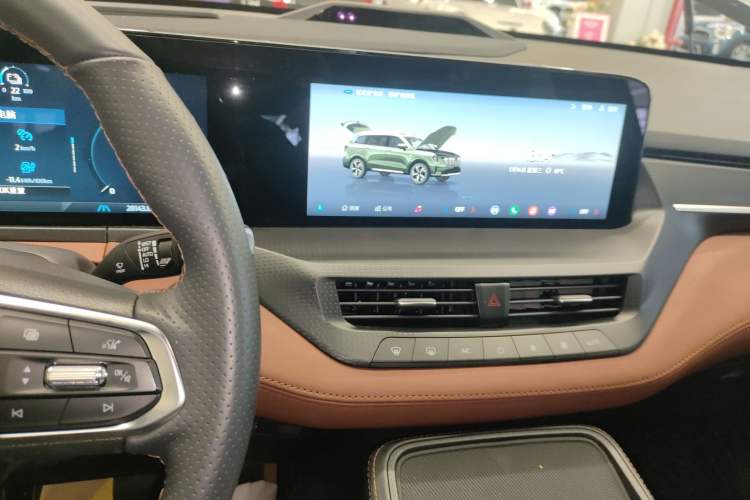 Used Ford Equator New Energy 2025 Luxury Plus Version Audio And AC Panel