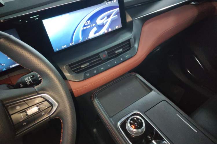 Used Ford Equator New Energy 2025 Luxury Plus Version Audio And AC Panel