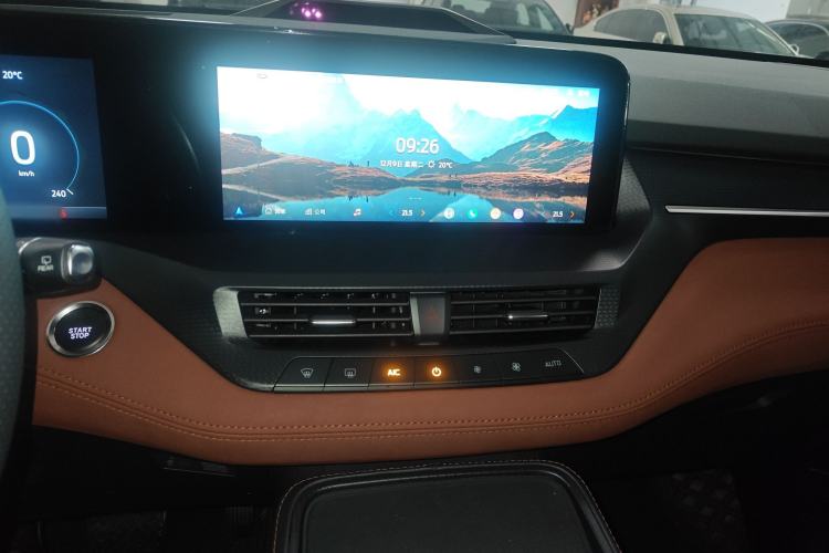 Used Ford Equator New Energy 2025 Luxury Plus Version Audio And AC Panel