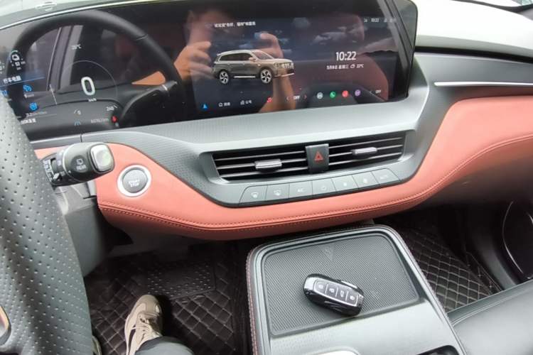 Used Ford Equator New Energy 2025 Luxury Plus Version Audio And AC Panel