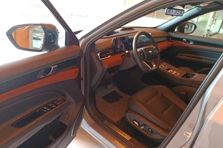 Used Ford Equator New Energy 2025 Luxury Plus Version Driver Seat