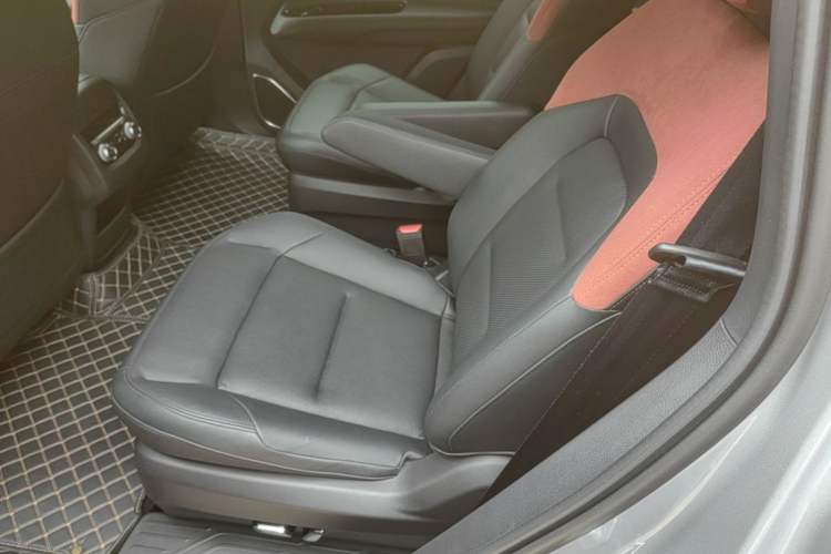 Used Ford Equator New Energy 2025 Luxury Plus Version Left Rear Seat