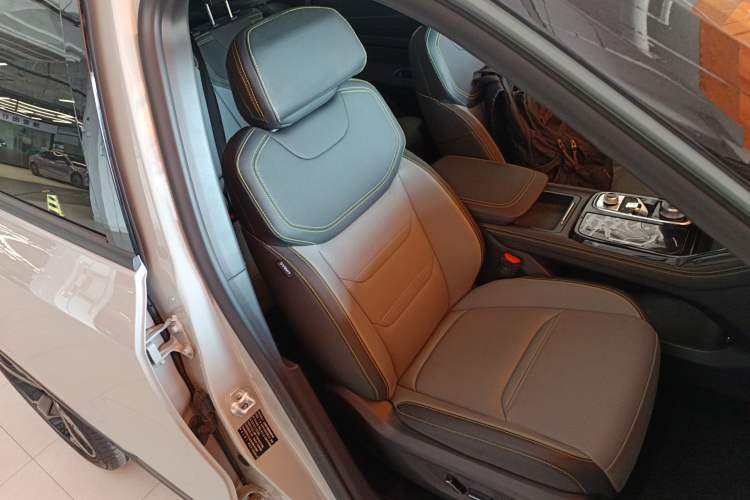 Used Ford Equator New Energy 2025 Luxury Edition Right Front Seat