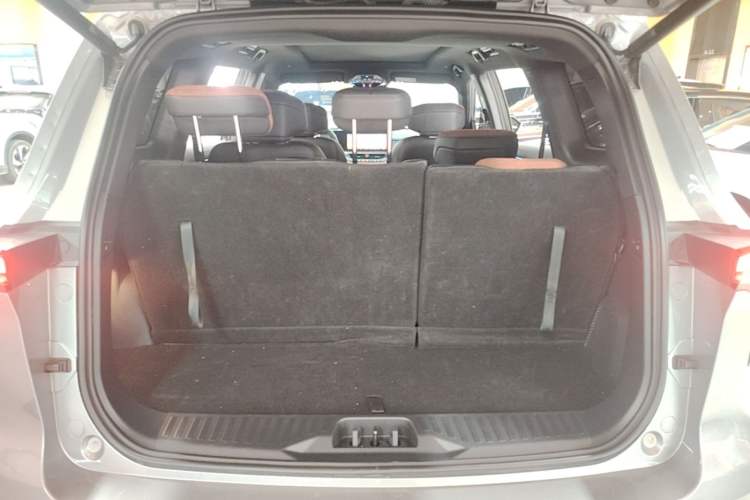 Used Ford Equator New Energy 2025 Luxury Plus Version Trunk