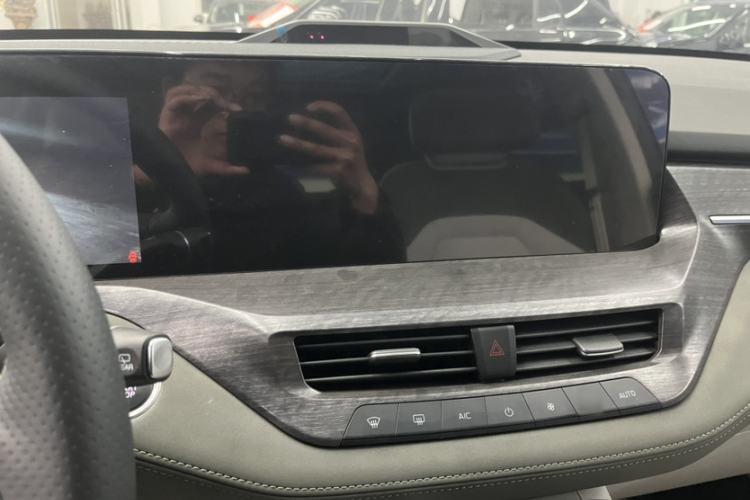 Used Ford Equator New Energy 2025 Luxury Plus Version Audio And AC Panel