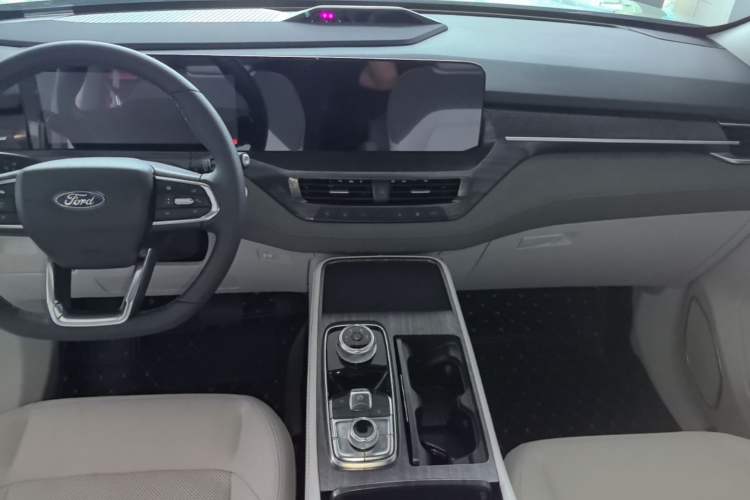 Used Ford Equator New Energy 2025 Luxury Edition Center Console