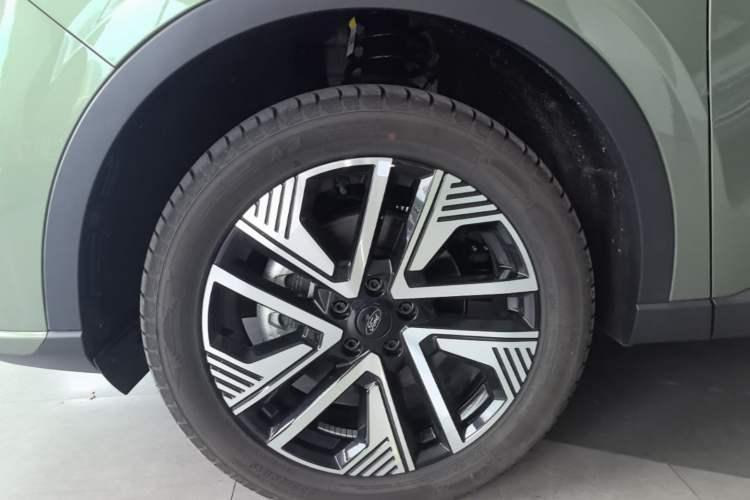 Used Ford Equator New Energy 2025 Luxury Edition Left Front Wheel Hub