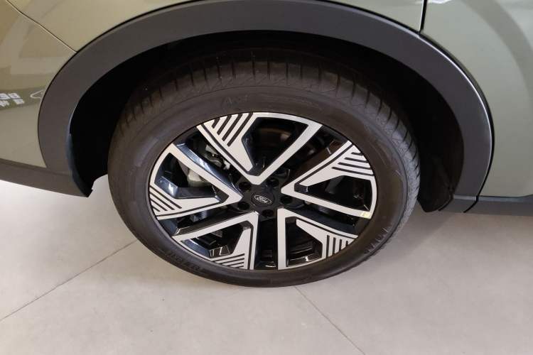 Used Ford Equator New Energy 2025 Luxury Edition Right Rear Wheel Hub