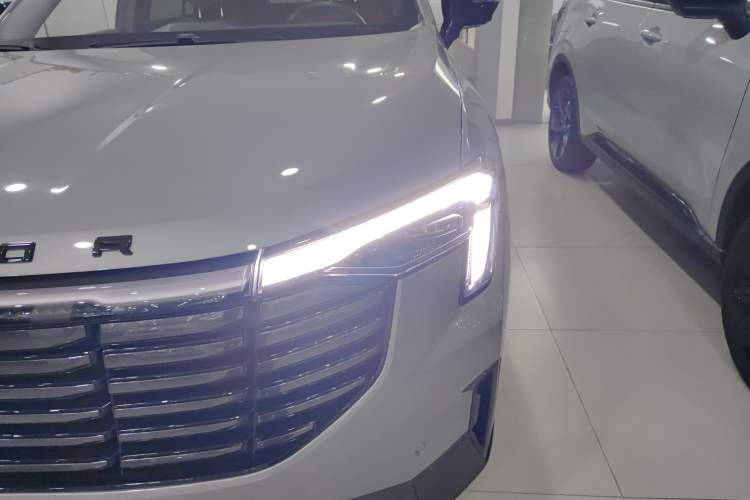 Used Ford Equator New Energy 2025 Luxury Plus Version Left Front Headlight