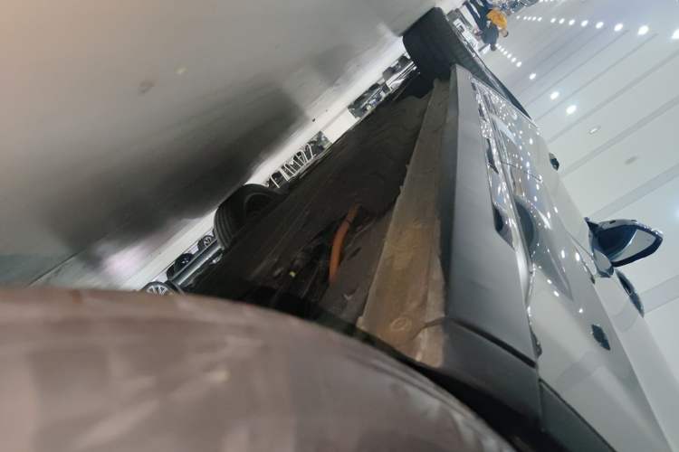 Used Ford Equator New Energy 2025 Luxury Plus Version Left Side Sill