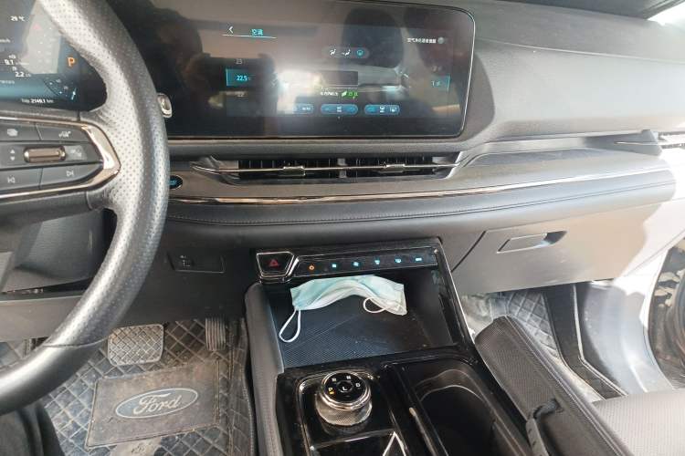 Used Ford Equator Sport 2023 EcoBoost 170 Elite Model Audio And AC Panel