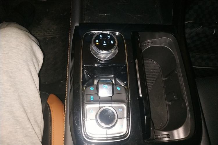 Used Ford Equator Sport 2025 EcoBoost 170 Prestige PLUS Gear Lever