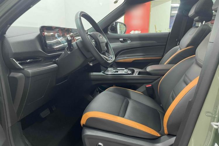 Used Ford Equator Sport 2025 EcoBoost 170 Prestige PLUS Interior 3