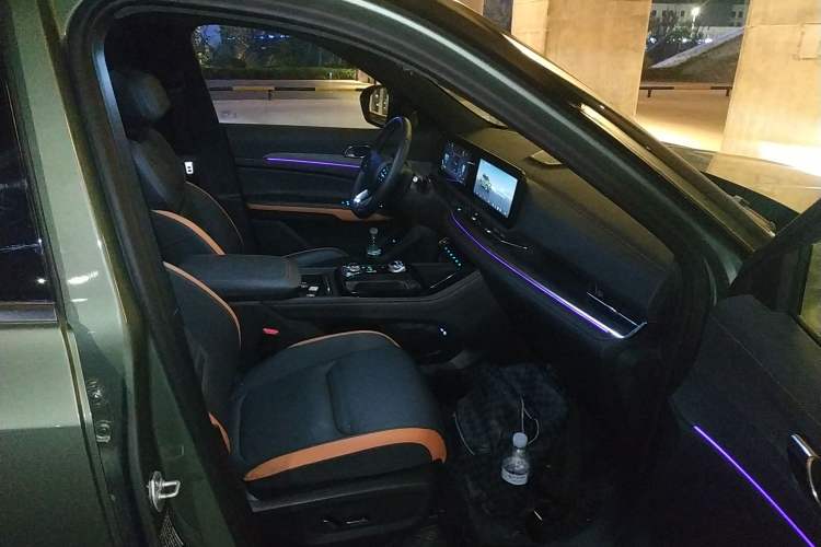 Used Ford Equator Sport 2025 EcoBoost 170 Prestige PLUS Right Front Seat