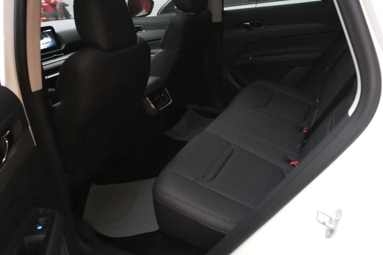 Used Ford Equator Sport 2022 EcoBoost 170 Premier Edition Interior 4